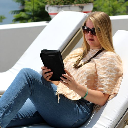 WHOLESALE Jaspe Poncho Golden Beige