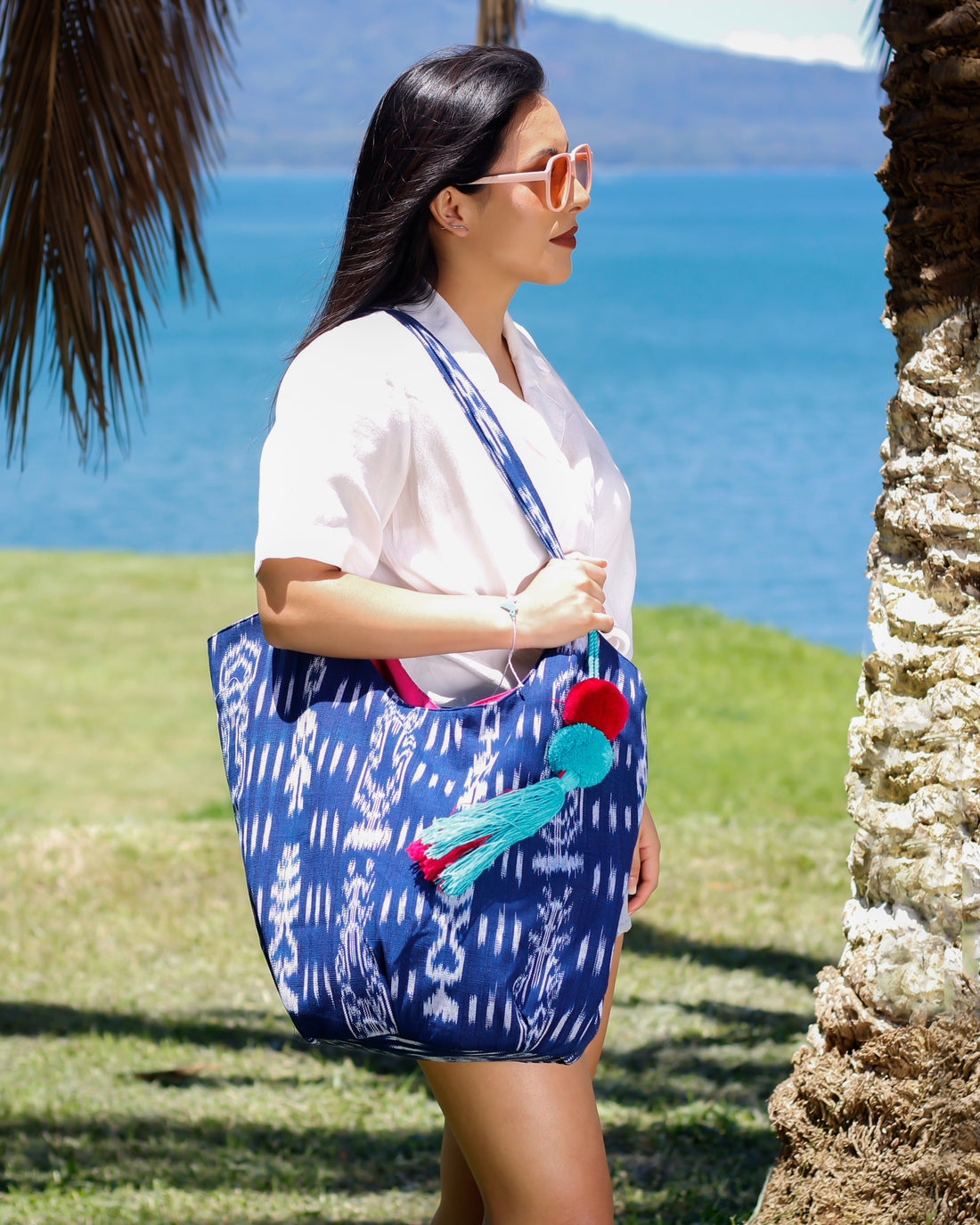 WHOLESALE Lago Beach Bag Ikats (with pompom)